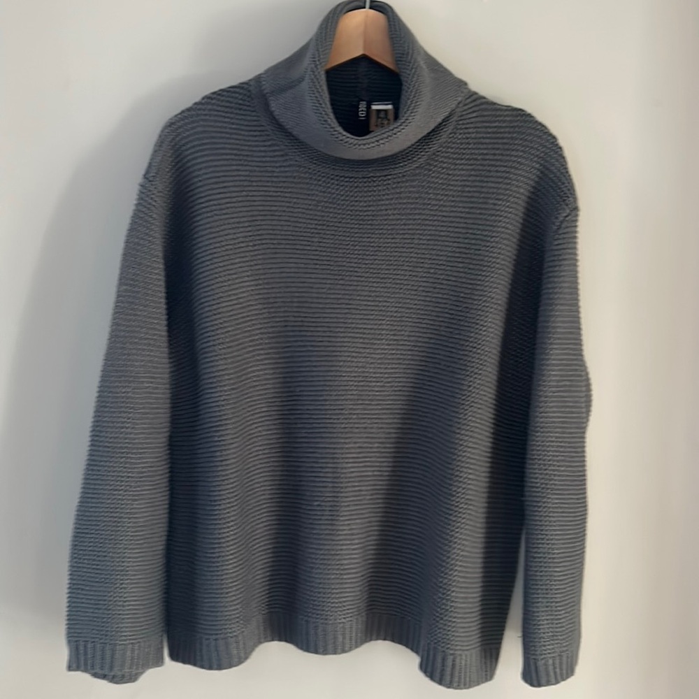 H&M dark gray cowl neck mid weight Sweater
